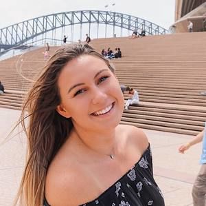 Meet your Posher, Bailey